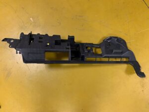 WSPORNIK MOCOWANIE BAGAŻNIKA PEUGEOT 508 II KOMBI