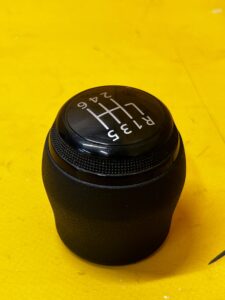 GAŁKA WYBIERAKA SKRZYNI BIEGÓW 6 BIEGÓW BIEGOWA DACIA SANDERO III STEPWAY