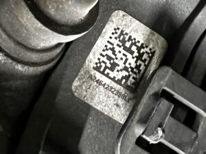 ZWROTNICA PIASTA ZACISK TYLNA TYŁ LEWA LEWY MERCEDES W156 4MATIC Q30