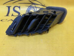 LEWA ŚRODKOWA KRATKA NAWIEWU FORD FIESTA MK7 LIFT