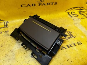 SCHOWEK POPIELNICZKA TUNELU DESKI KONSOLI AUDI A8 D4