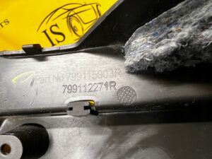 MOCOWANIE ROLETY PÓŁKI TYLNEJ PRAWE DACIA DUSTER II