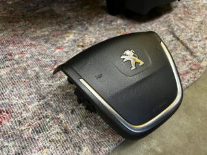 KPL DESKA KONSOLA 2 X PASY PODUSZKI AIRBAG JBL HUD PEUGEOT 508 I 2012R EU