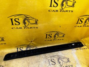 LISTWA BAGAŻNIKA PRAWA PORSCHE CAYENNE II 7P5