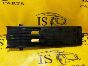 UCHWYT NA KUBKI TUNELU ROLETA RR VOGUE L405