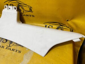 OSŁONA POSZYCIE TAPICERKA SŁUPKA D PRAWA ALCANTARA AUDI A8 D4 LONG