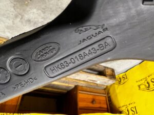 KANAŁ TUNEL POWIETRZA RANGE ROVER VELAR L560