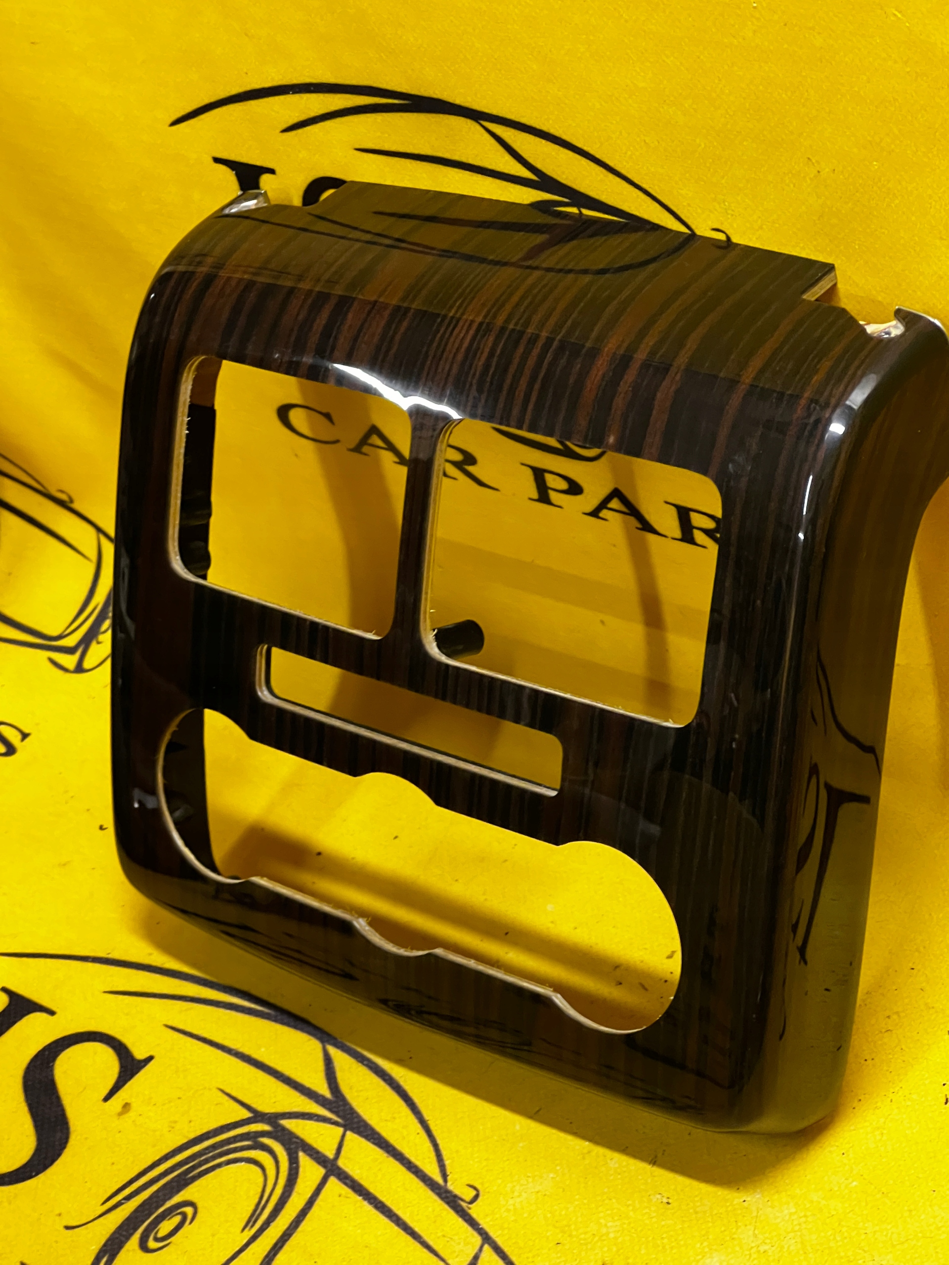 RAMKA NAWIEWU DEKOR DREWNO TYŁ RANGE ROVER L405