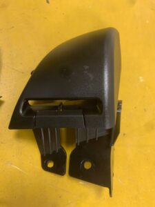 PRAWA OSŁONA PASA BEZPIECZEŃSTWA BMW F22 7291164