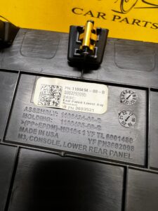 OSŁONA MASKOWNICA ZAŚLEPKA KONSOLI DESKI TESLA MODEL 3 PRZEDLIFT