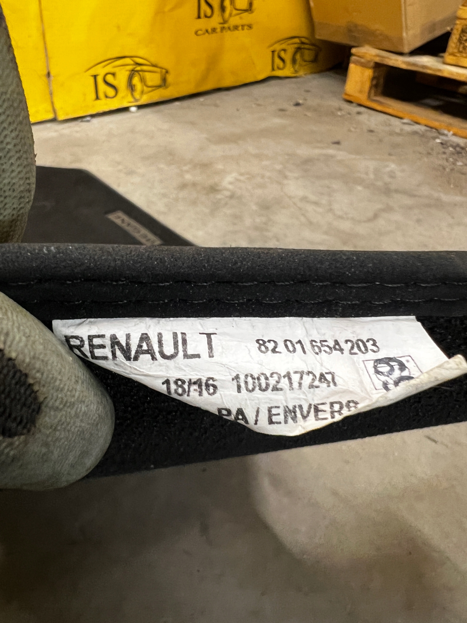 KOMPLET DYWANIKI WYCIERACZKI WELUROWE ORYGINALNE RENAULT MEGANE IV HB