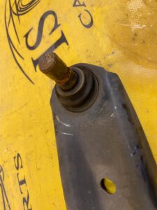 NOWY ORYGINALNY WAHACZ PRAWY FORD FIESTA MK7