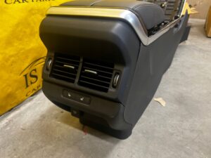 PODŁOKIETNIK SCHOWEK TUNEL ŚRODKOWY RANGE ROVER EVOQUE II L551