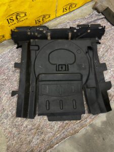 WYKŁADZINA PODŁOGA DYWAN BAGAŻNIKA PORSCHE MACAN 95B