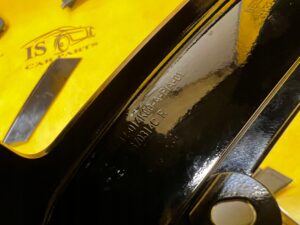 DEKOR DESKI RAMKA KRATKI NAWIEWU PRZÓD PRAWY LAND ROVER DISCOVERY 5 V L462