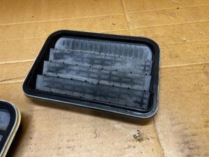 2 X KRATKA WENTYLACYJNA DEKOMPRESYJNA TYŁ PORSCHE PANAMERA 970 I LIFT