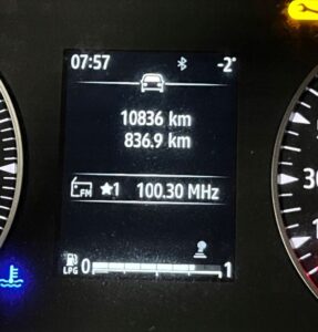 LEWA PÓŁOŚ PRZÓD KRÓTKA DACIA SANDERO III 3 1.0 TCE SCE