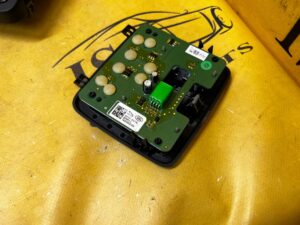 LAMPKA OŚWIETLENIE PODSUFITKI TYŁ LAND ROVER DISCOVERY 5 V L462