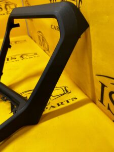 OSŁONA RAMKA RADIA DESKI KONSOLI DACIA SANDERO III 2023R