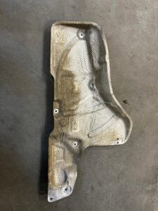 BLACHA OSŁONA TERMICZNA WYDECHU CITROEN C4 GRAND PICASSO II 1.6 THP