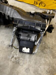 KOMPLETNA NAGRZEWNICA DMUCHAWA KLIMATYZACJI 3 STREFY MERCEDES GLS X166