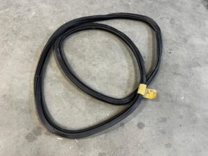 USZCZELKA DRZWI TYŁ LEWA PRAWA PORSCHE MACAN 95B