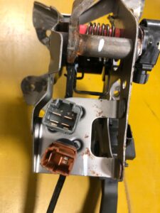 PEDAŁ HAMULCA AUTOMAT CZUJNIK NISSAN LEAF ZE0