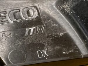 OSŁONA KLAMKI WEWNĘTRZNEJ PRAWEJ IVECO DAILY VI