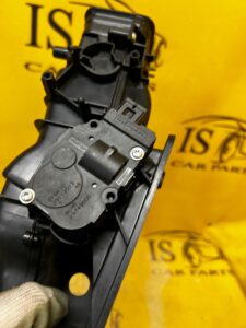 KRATKA NAWIEWU WLOT KANAŁ POWIETRZA PRZÓD PRAWY PORSCHE PANAMERA 970 I LIFT