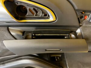 BOCZEK TAPICERKA DRZWI TYŁ PRAWY PORSCHE CAYENNE 7P5 LIFT BOSE