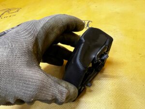 OSŁONA ZAŚLEPKA PODŁOKIETNIK SŁUPKA C PRAWA PORSCHE PANAMERA 970 I LIFT