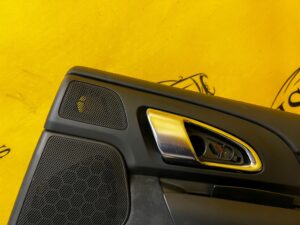 BOCZEK TAPICERKA DRZWI TYŁ PRAWY PORSCHE CAYENNE 7P5 LIFT BOSE