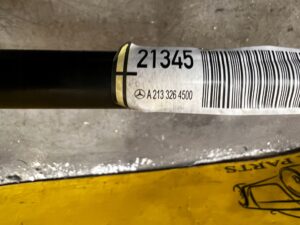 DRĄŻEK STABILIZATORA TYŁ TYLNY MERCEDES E-KLASA W213 KOMBI