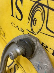 WAHACZ PRAWY GÓRNY PRZÓD LR L462 DISCOVERY V