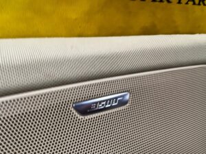 PÓŁKA TYLNA BLENDY GŁOŚNIKÓW BOSE AUDI A8 D4