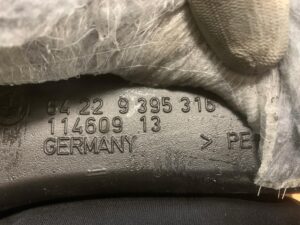 WLOT KANAŁ TUNEL GRZEWCZY POWIETRZA BMW F22