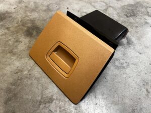 SCHOWEK PÓŁKA DESKI KONSOLI LEWY KIEROWCY BMW 7 F01 F02 EU