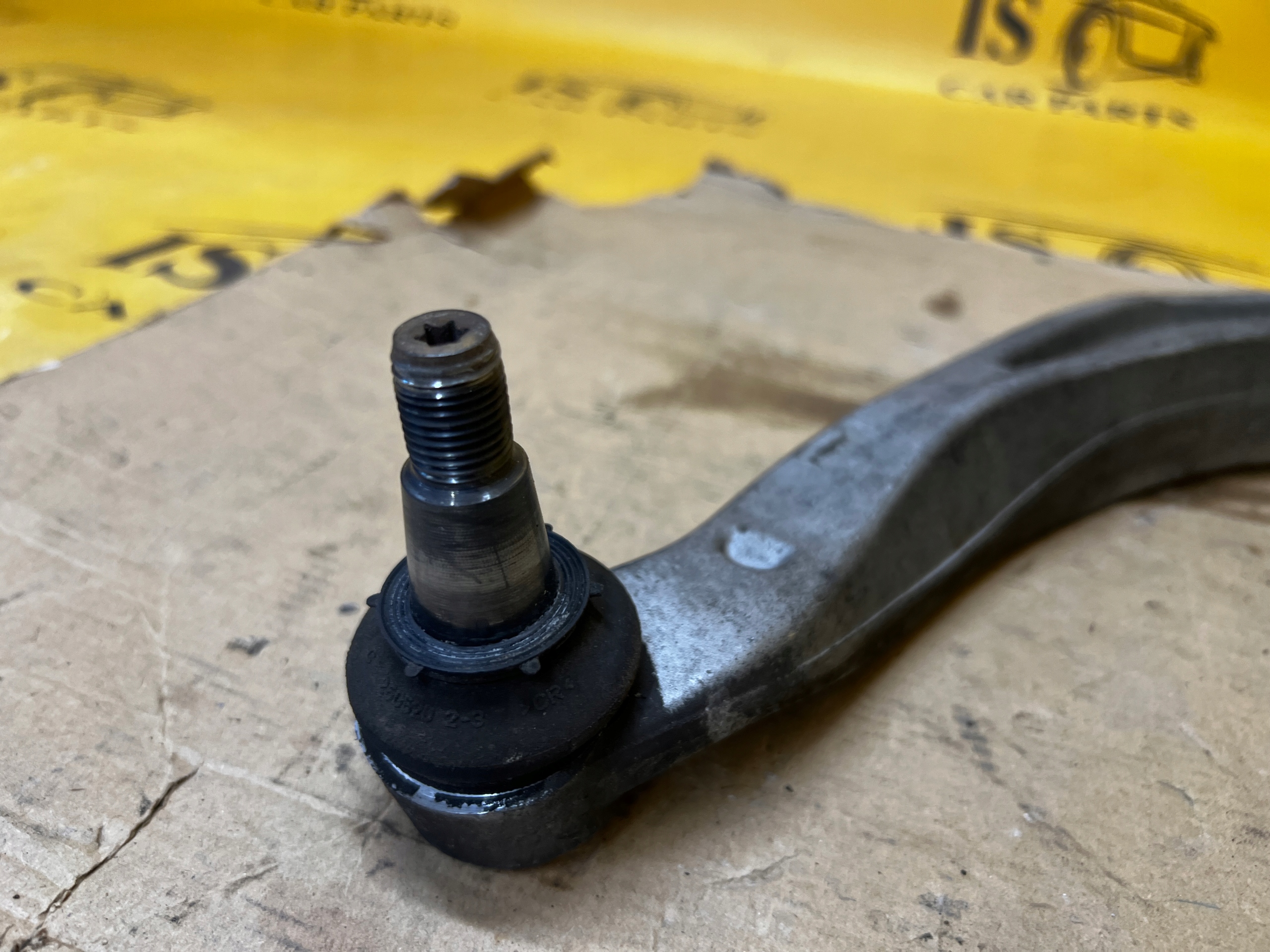 WAHACZ PRZÓD PRZEDNI PRAWY PORSCHE MACAN 95B