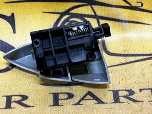 PRZYCISK ZAMEK OTWIERANIA SCHOWKA LEXUS RX 450H III 3 AL10