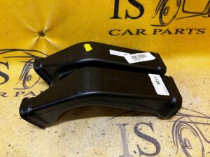 WLOT DOLOT KANAŁ POWIETRZA TYŁ RANGE ROVER EVOQUE II L551