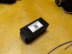 GNIAZDO USB PORT ŁADOWARKA FORD EXPLORER VI MK6