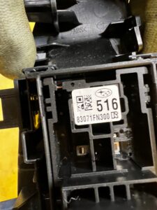 PANEL PRZEŁĄCZNIK SZYBY TYŁ PRAWY SUBARU FORESTER VI SL 25-