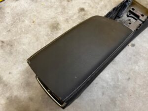 TUNEL ŚRODKOWY PODŁOKIETNIK RENAULT MEGANE IV