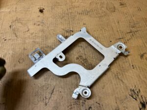 WSPORNIK MOCOWANIE UCHWYT STEROWNIKA MODUŁU SAM MERCEDES GL X166