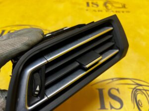 KRATKA NAWIEWU PRZÓD ZEWNĘTRZNA PRAWY PRAWA PEUGEOT 308 II T9 EU