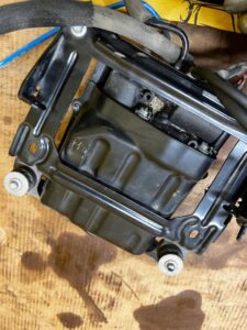 KOMPRESOR POMPA SPRĘŻARKA ZAWIESZENIA PORSCHE PANAMERA 970 I LIFT HYBRID