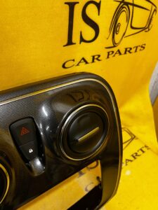 RAMKA ŚRODKOWA KRATKI NAWIEWU DACIA DUSTER II