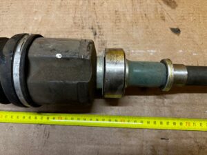 PÓŁOŚ PRZÓD PRZEDNIA PRAWY PRAWA NISSAN X-TRAIL T32 Y