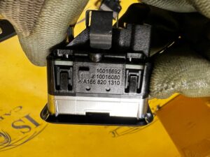 KOMPLET PRZEŁĄCZNIK PANEL SKŁADANIA FOTELA TYŁ PRAWY LEWY MERCEDES GL X166
