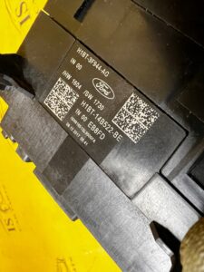 PAJĄK MANETKI PRZEŁĄCZNIK ZESPOLONY FORD FIESTA MK8